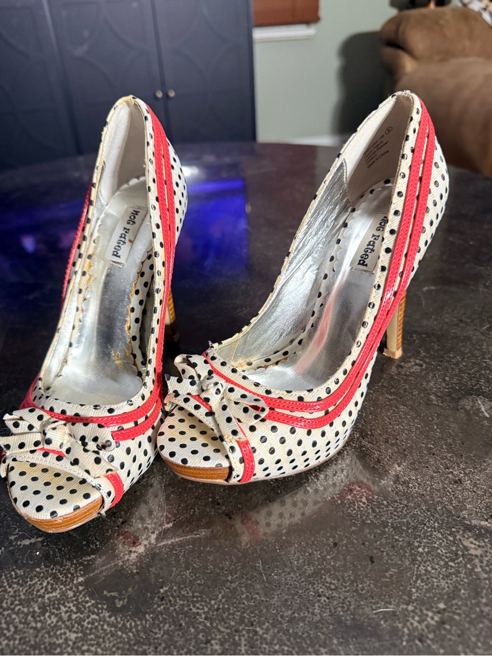 Not Rated women’s white and black Polka Dot peep-toe bold coral trim